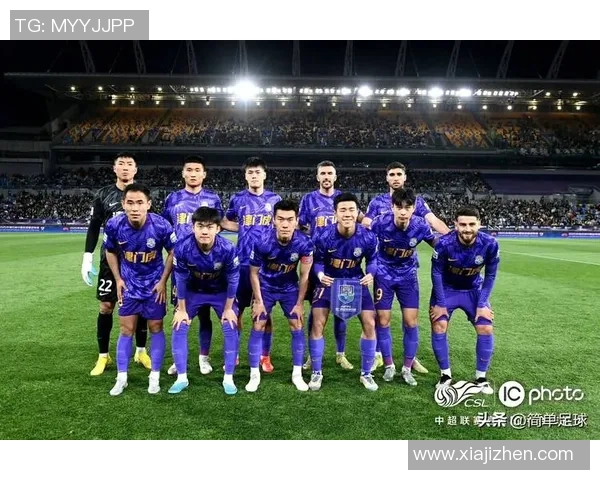 天津足球队迎战辽宁队全力争胜展现球队实力与风采